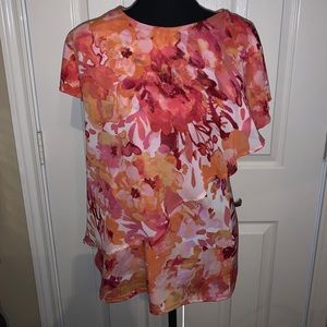 Bleeker & McDougal. Beautiful floral top womens M pink orange short sleeve